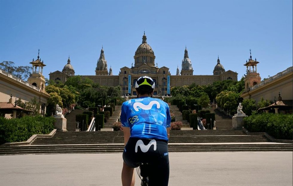 Movistar Team lucirá un maillot en el Tour inspirado en Barcelona y en la Sagrada Familia de Gaudí