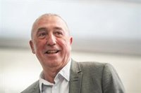 Baldoví aboga por una "coalición ciudadana" y matiza a Oltra: "Más que desbordar las siglas hay que desbordar las urnas"
