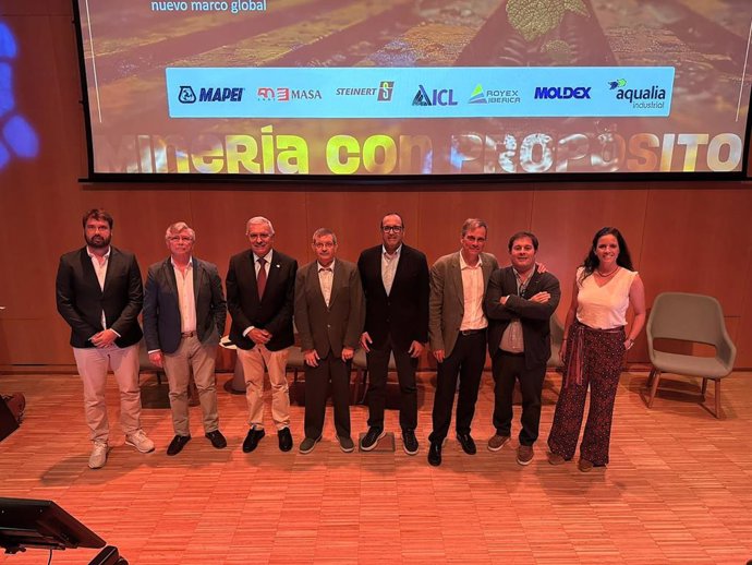 Presentación de Aminer en unas jornadas sobre minería en Barcelona.