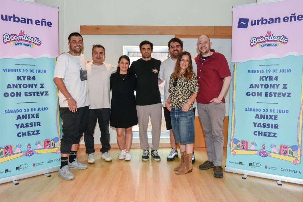 Programadores internacionales en la primera edición de UrbanEñe 2024.