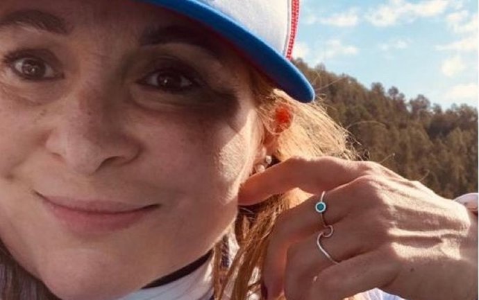 Carolina Navalón, primera española con discapacidad en competir en padel surf.