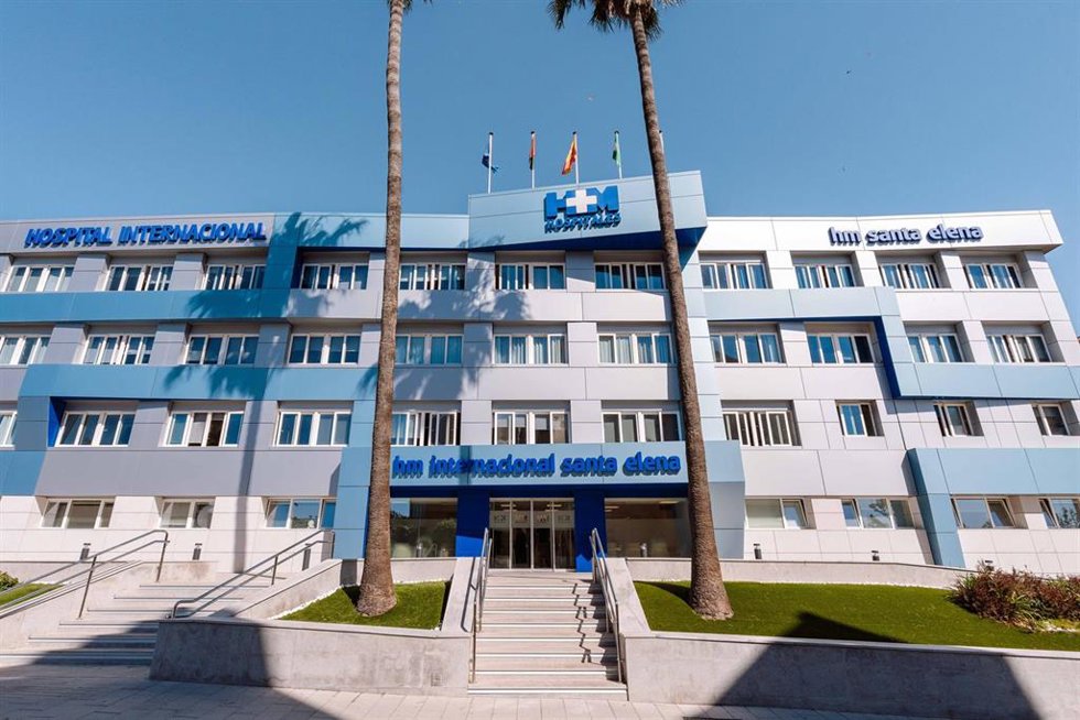 Archivo - Fachada del Hospital Internacional HM Santa Elena