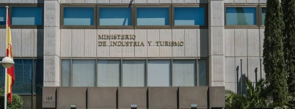 Fachada del Ministerio de Industria