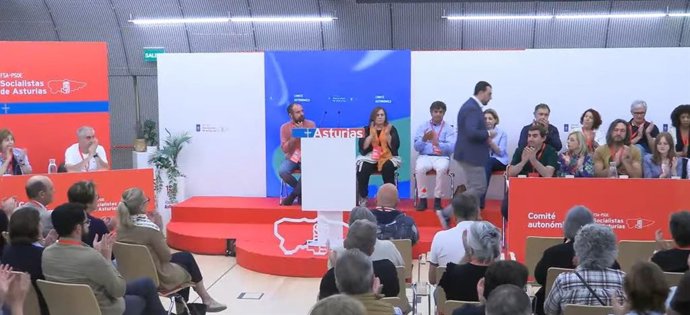 Fin de la intervencion de Adrián Barbón