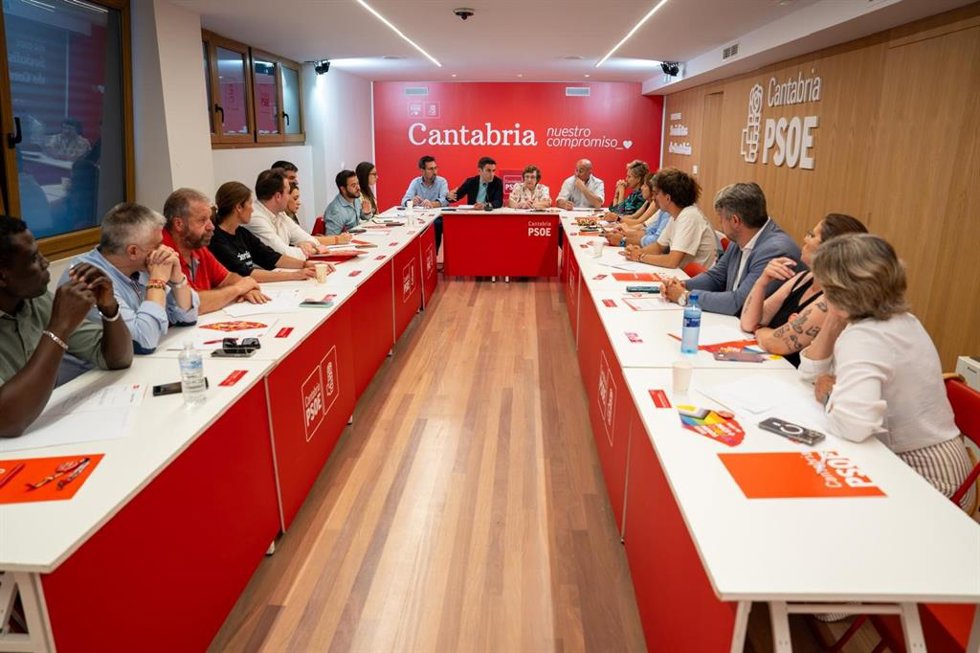 El PSOE convoca el 19 de julio las primarias para la elección de candidatos de Cantabria, Santander y Torrelavega