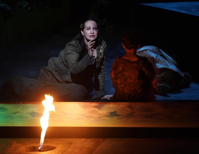 Estreno de la ópera  'Il Trovatore' de Verdi en el Teatro Real