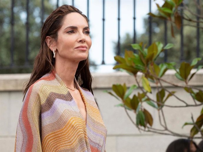 El look elevado para la playa de Eugenia Silva que tú también querrás copiar este verano