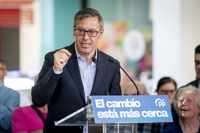 Archivo - El Secretario General del PP de Madrid, Alfonso Serrano, durante un encuentro del PP, a 28 de mayo de 2026, en Leganés, Madrid (España).