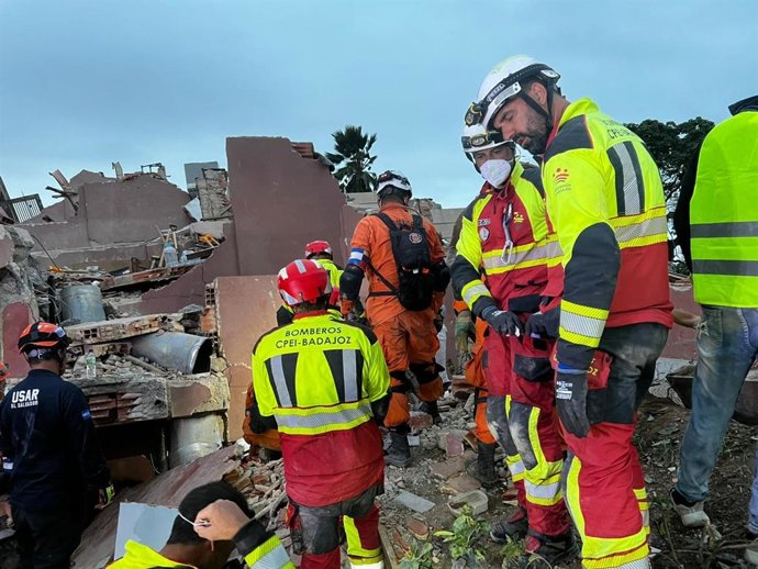 Bomberos de la Diputación de Badajoz intervienen en Venezuela