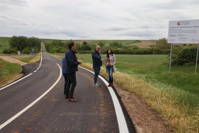 El presidente de la Diputación de Segovia visita las obras.