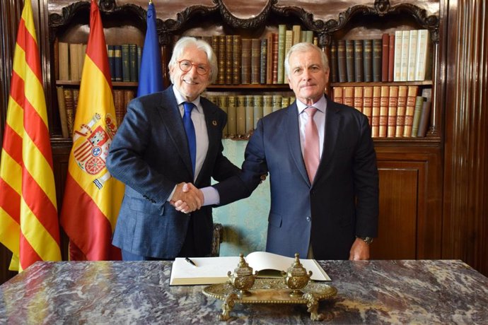El president de Foment del Treball, Josep Sánchez Llibre, i el CEO d'Ercros, João de Mello