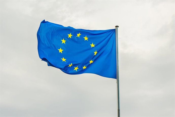 Archivo - Bandera de la Unión Europea.