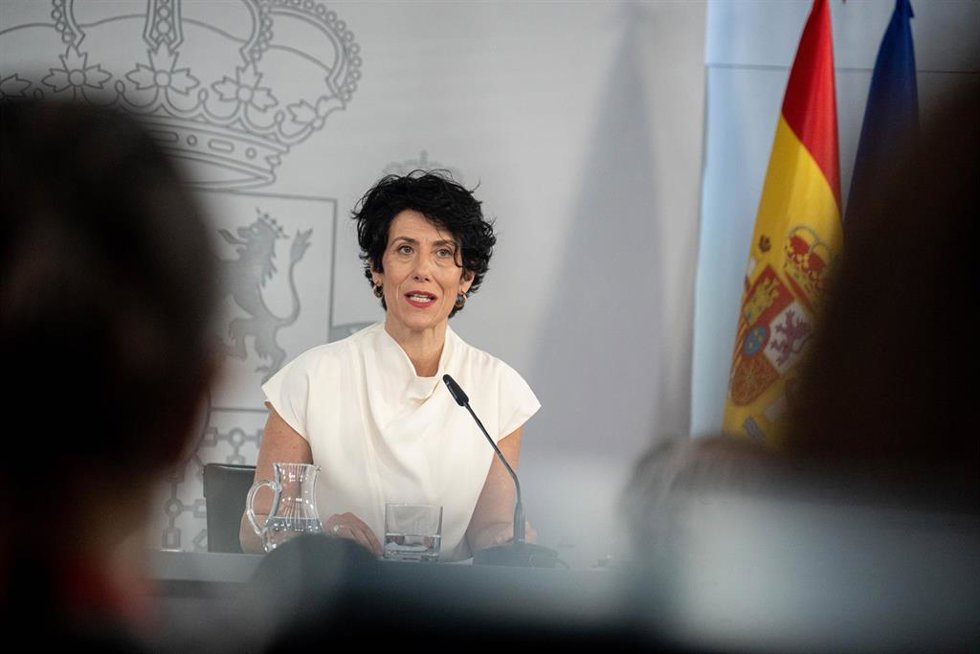 La ministra Portavoz, Elma Saiz, durante una rueda de prensa tras el Consejo de Ministros, a 29 de junio de 2026, en Madrid (España).