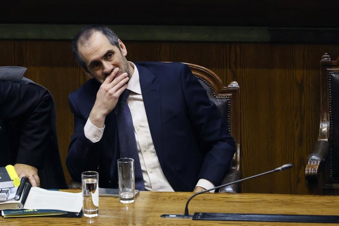 Valparaiso, 23 de junio 2026  El exministro de Hacienda Nicolas Grau,  en la sesion de la Camara de Diputados, donde se realiza la Acusacion Constitucional en su contra  Sebastian Cisternas/Aton Chile