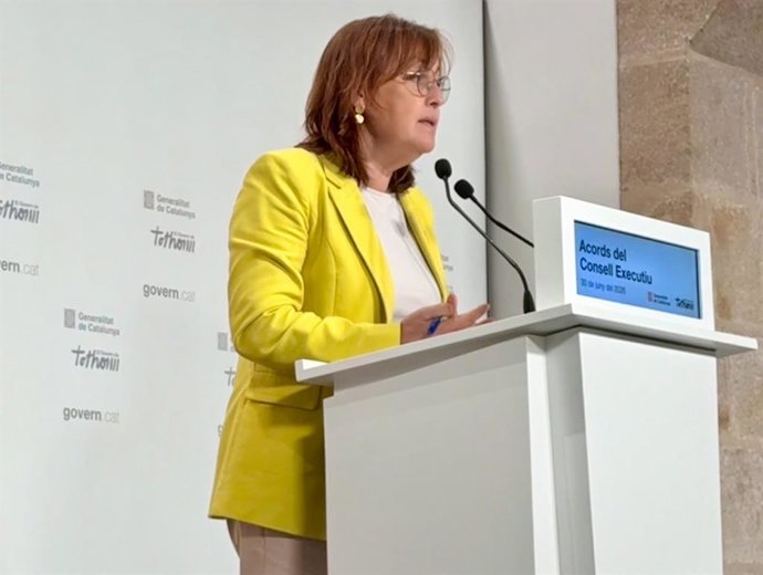 La portavoz del Govern y consellera de Territorio de la Generalitat, Sílvia Paneque, en rueda de prensa.