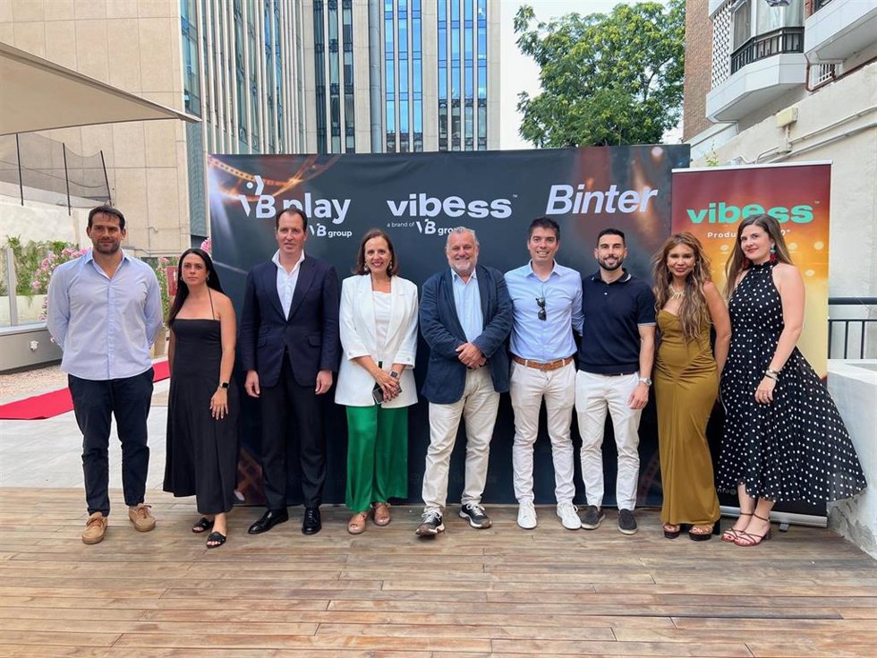 VB Group en la presentación de su alianza estratégica con Binter