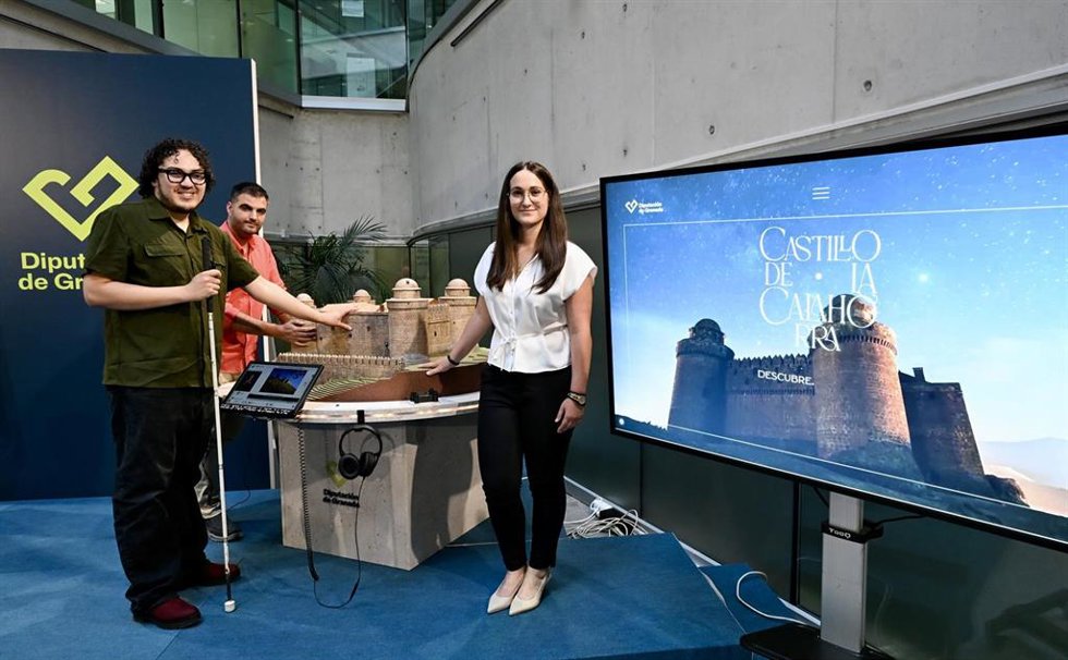 Presentación de la web del castillo de La Calahorra y de una maqueta accesible.
