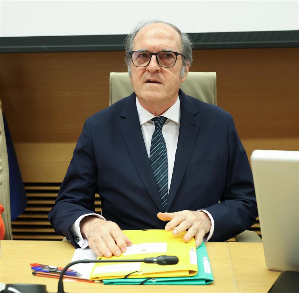 El Defensor del Pueblo, Ángel Gabilondo Pujol, durante su comparecencia ante la Comisión Mixta de Relaciones con el Defensor del Pueblo, en el Congreso de los Diputados, a 30 de junio de 2026, en Madrid (España).