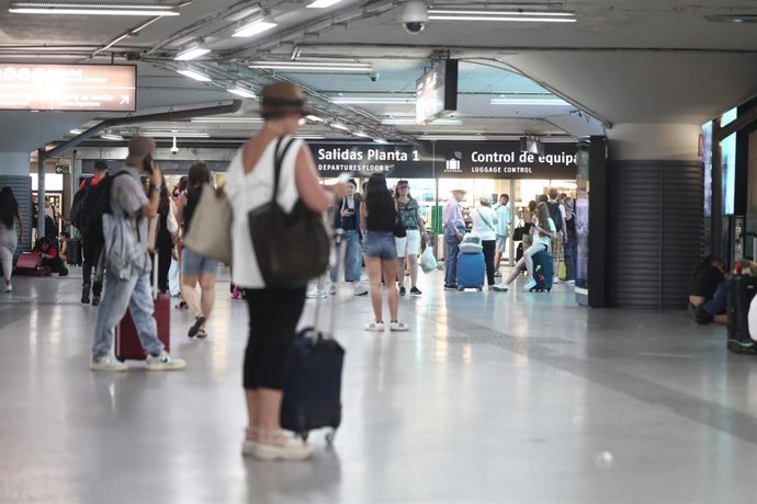 El 83% de españoles viajará en verano, pese a la presión de precios e incertidumbre, según Intermundial.
