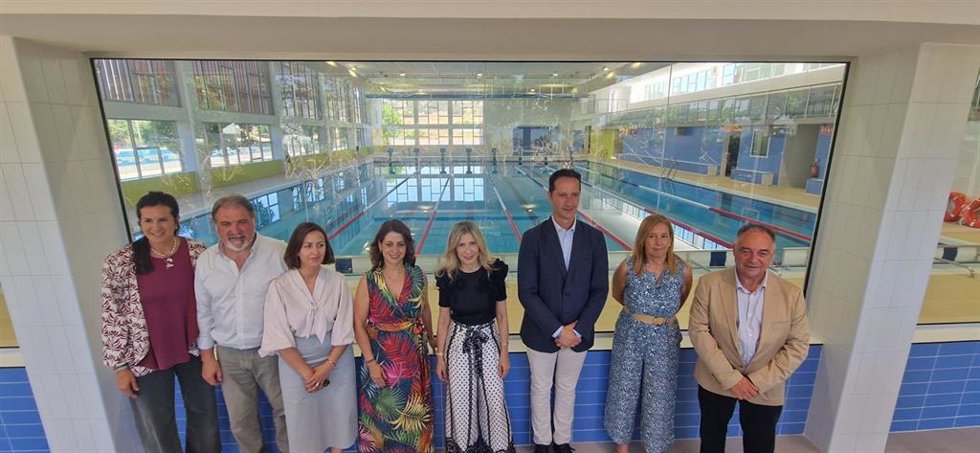 La nueva instalación, financiada por el Ayuntamiento de Teruel y el FITE, contará con tres vasos, ocho calles de competición, 9 vestuarios, 53 duchas, gimnasio, graderío para 172 espectadores y un sistema energético de alta eficiencia basado en aerotermia