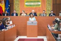 Montero ve un "fraude" el debate de investidura de Moreno: "Escurre el bulto" del acuerdo con Vox que rompe su "marca"