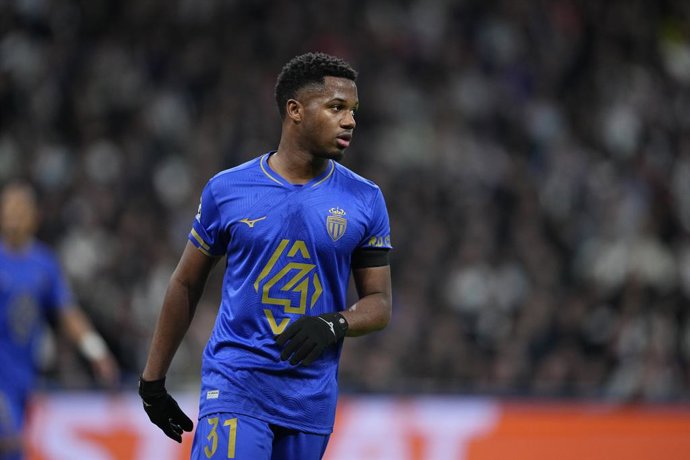 Archivo - Ansu Fati of AS Monaco looks on during UEFA Champions League 2025/26 League Phase MD7 football match played between Real Madrid and AS Monaco at Bernabeu stadium on January 20, 2026, in Madrid, Spain.