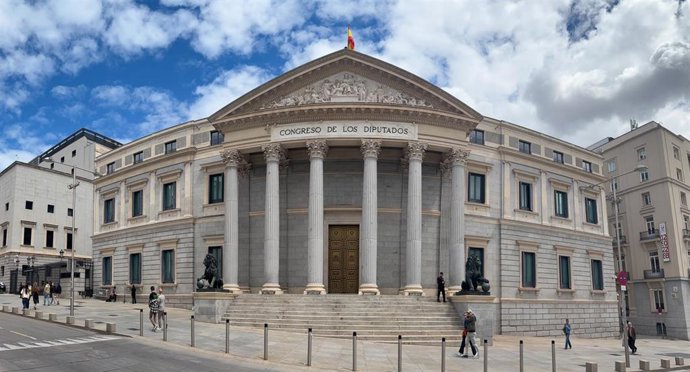 Archivo - Fachada del Congreso de los Diputados