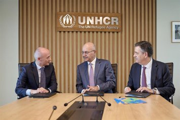 Inditex y ACNUR refuerzan su alianza para mejorar la seguridad y la resiliencia climática en los campos de refugiados rohingya en Bangladesh
