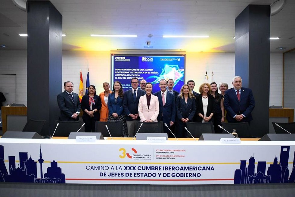 Algunos de los participantes en el Encuentro con el Sector Privado en el marco del Diálogo Ministerial OCDE-LAC.