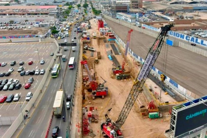 Archivo - Solo en octubre, la inversión valorizada en infraestructuras de transporte concesionadas totalizó US$ 65.9 millones.