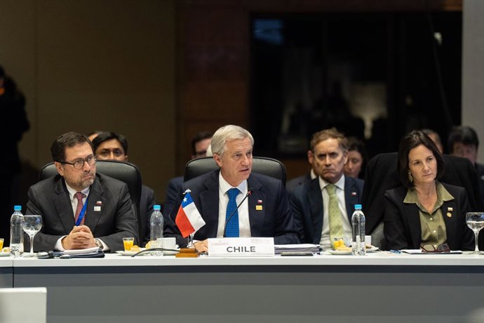 El Presidente José Antonio Kast participa en la sesión plenaria de la LXVIII Cumbre del Mercosur en Paraguay./ Presidencia