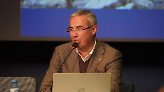 Archivo - El funcionario del Ayuntamiento de El Ejido (Almería) e historiador de Berja, Antonio Campos.