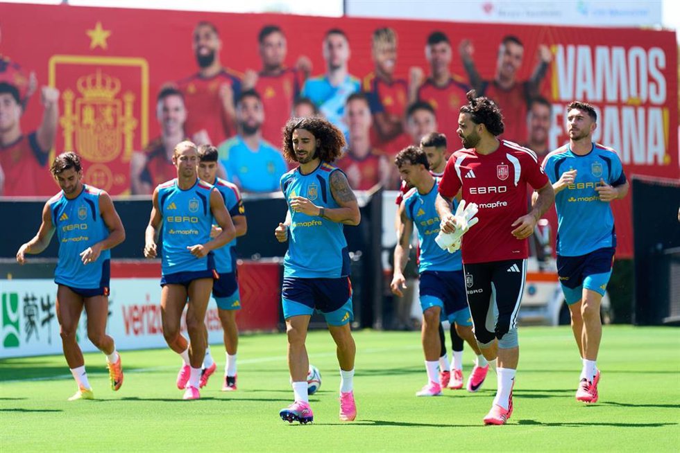 Mapfre tiene una alianza con la Copa del Rey Mapfre hasta 2026-27 y con la RFEF, hasta el Mundial de fútbol de 2030 en España.