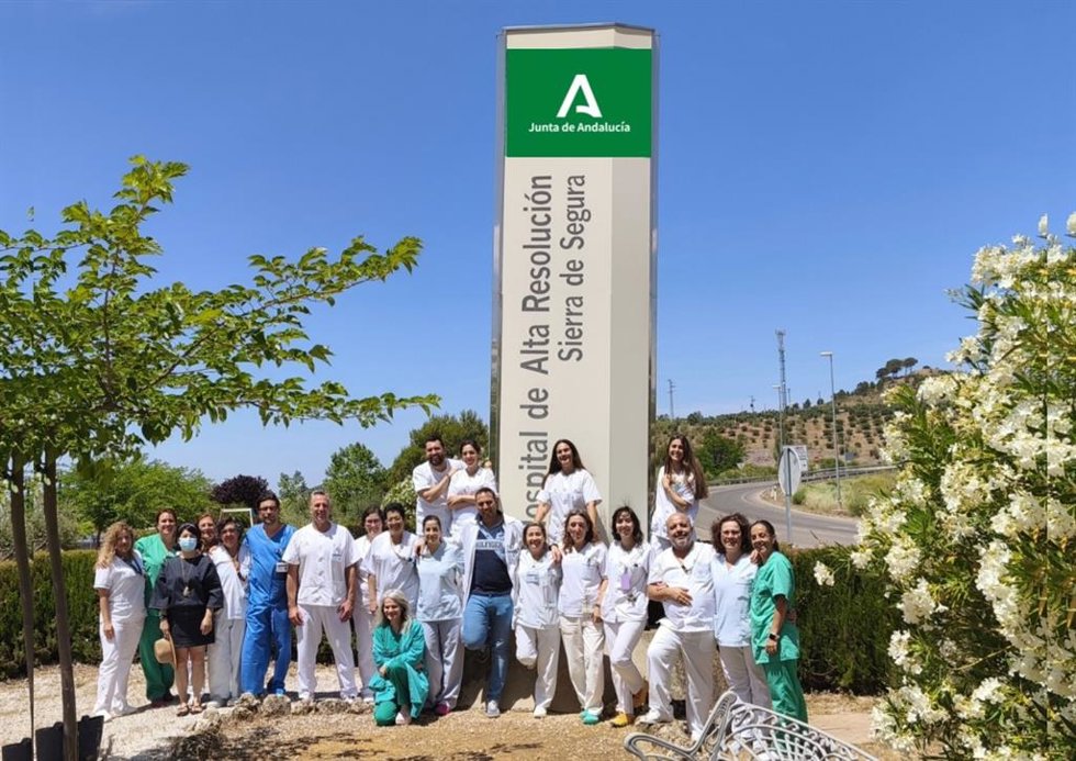 Profesionales del Hospital de Alta Resolución Sierra de Segura.