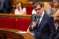 Illa se compromete a estudiar prohibir los adelantamientos de camiones en la AP-7