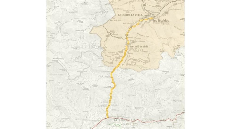 Imagen del corredor tranviario entre La Seu d'Urgell (Lleida) y Andorra.