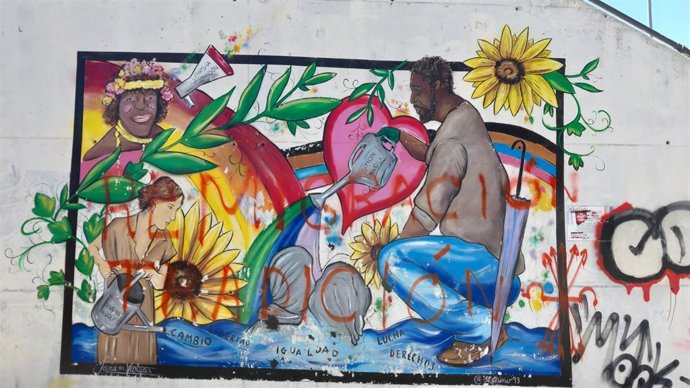 Mural de Sara Macho vandalizado en Valladolid.