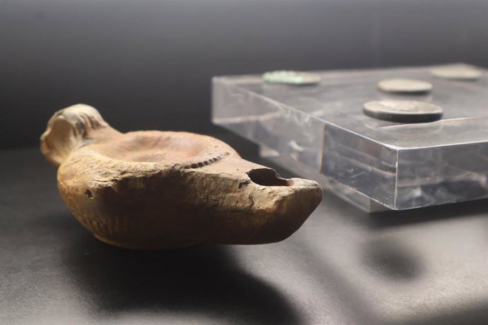El Museo Barón de Benifayó incorpora 14 piezas del ARQVA procedentes del pecio romano de San Ferreol