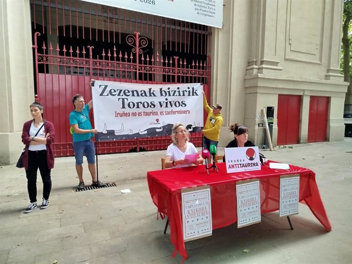 Presentación de la kalejira antitaurina