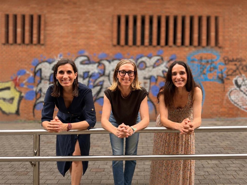 De izquierda a derecha, Rebeca Saavedra, Marta San Miguel y Laura Mier.