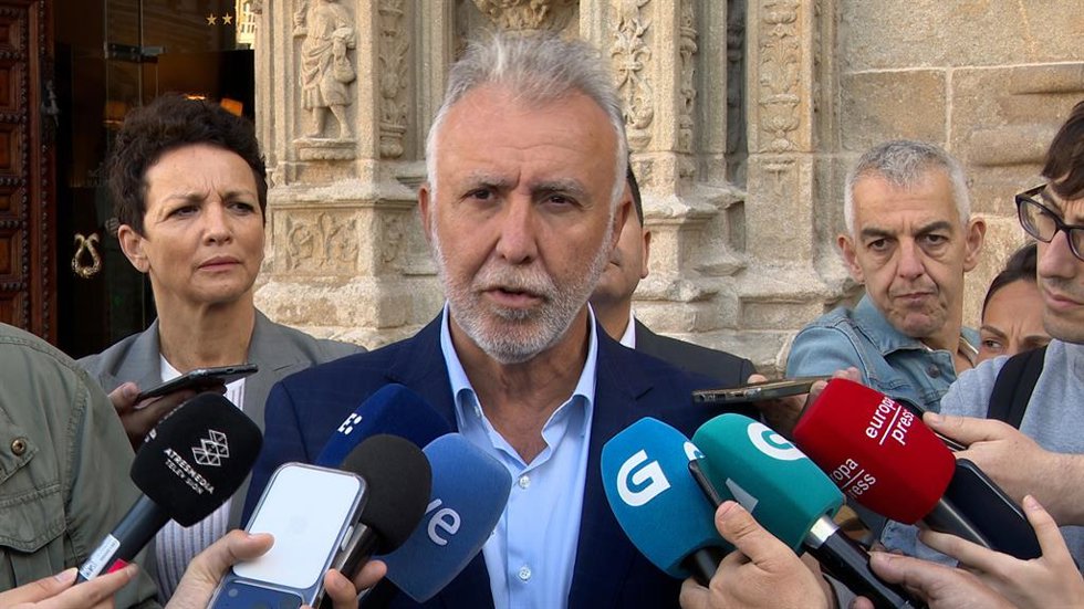 Torres cree que el PP "queda en evidencia" al cuestionar la ley de nietos