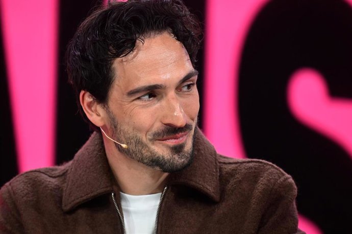 Archivo - El exfutbolista alemán Mats Hummels, en una rueda de prensa.