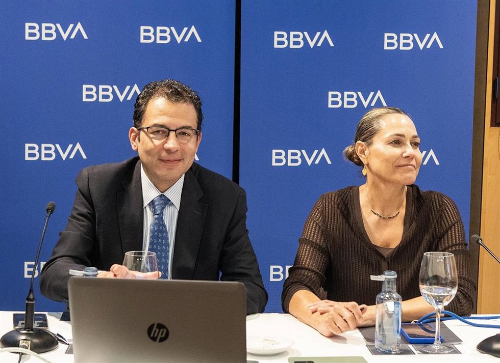 AMPL.- La economía de CyL crecerá un 2,0% en 2027 y superará en 11,2 puntos el PIB de 2019, según BBVA