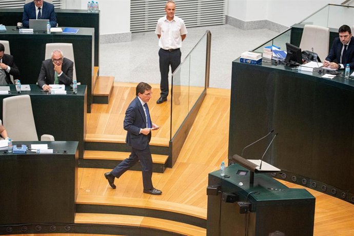 El alcalde de Madrid, José Luis Martínez Almeida, durante el Debate del Estado de la Ciudad, en el Palacio de Cibeles, a 30 de junio de 2026, en Madrid (España). El Palacio de Cibeles encara hoy el que será el último Pleno del Estado de la Ciudad del mand