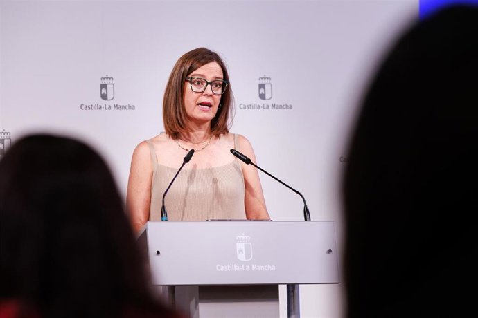 La portavoz del Ejecutivo regional, Esther Padilla.