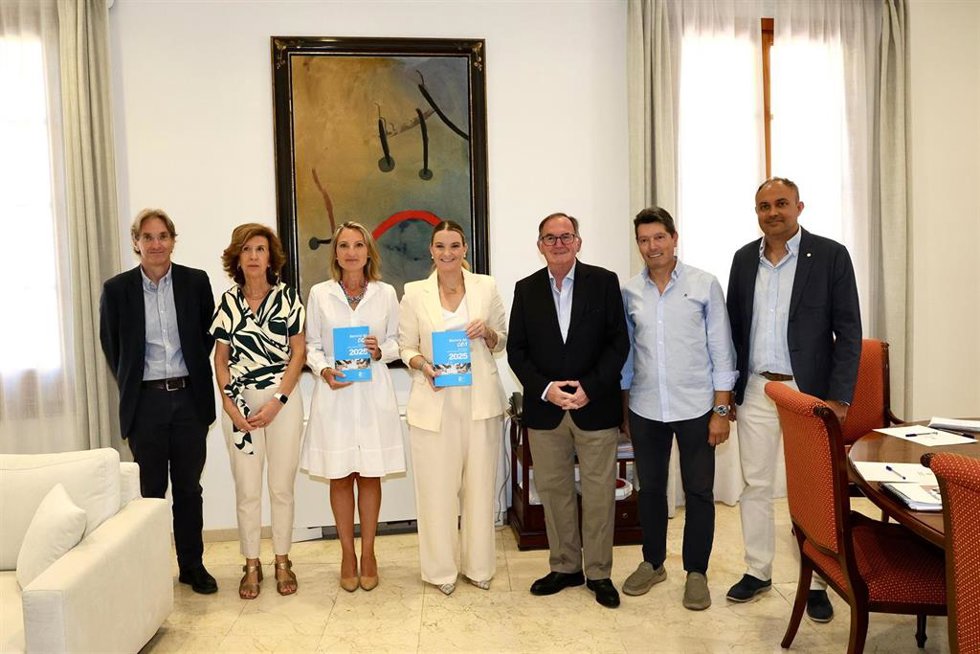 El CES presenta a Prohens la memoria de 2025.