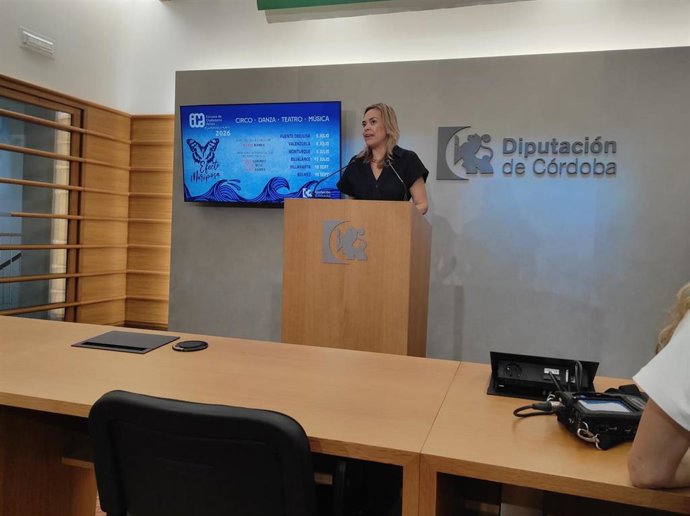 La delegada de Igualdad, Cooperación Ciudadana, Consumo y Participación Ciudadana de la institución provincial, Auxiliadora Moreno, en rueda de prensa.