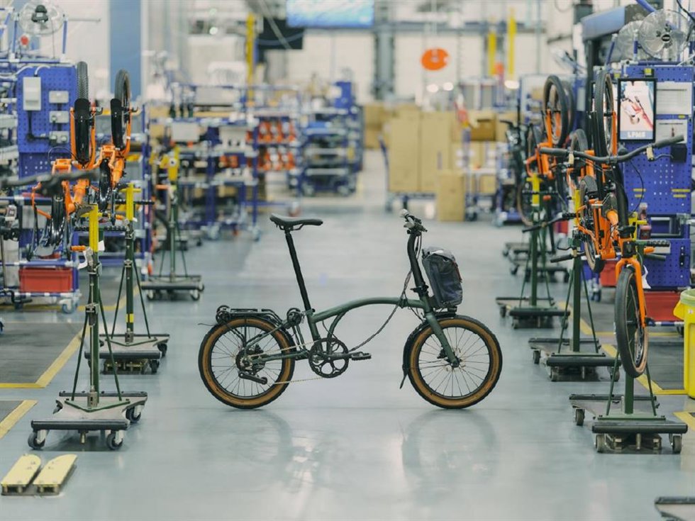 Decathlon Pulse y Brompton se unen para acelerar la micromovilidad y el ciclismo urbano 'premium'.