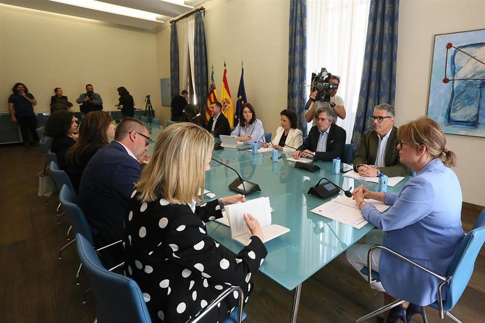 Archivo - Imagen de archivo de la comisión de investigación del bono consumo en la Diputación de Alicante