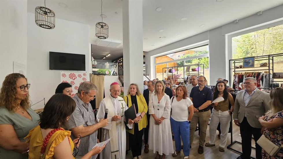 Inauguración de la tienda de Cáritas en Guadalajara.